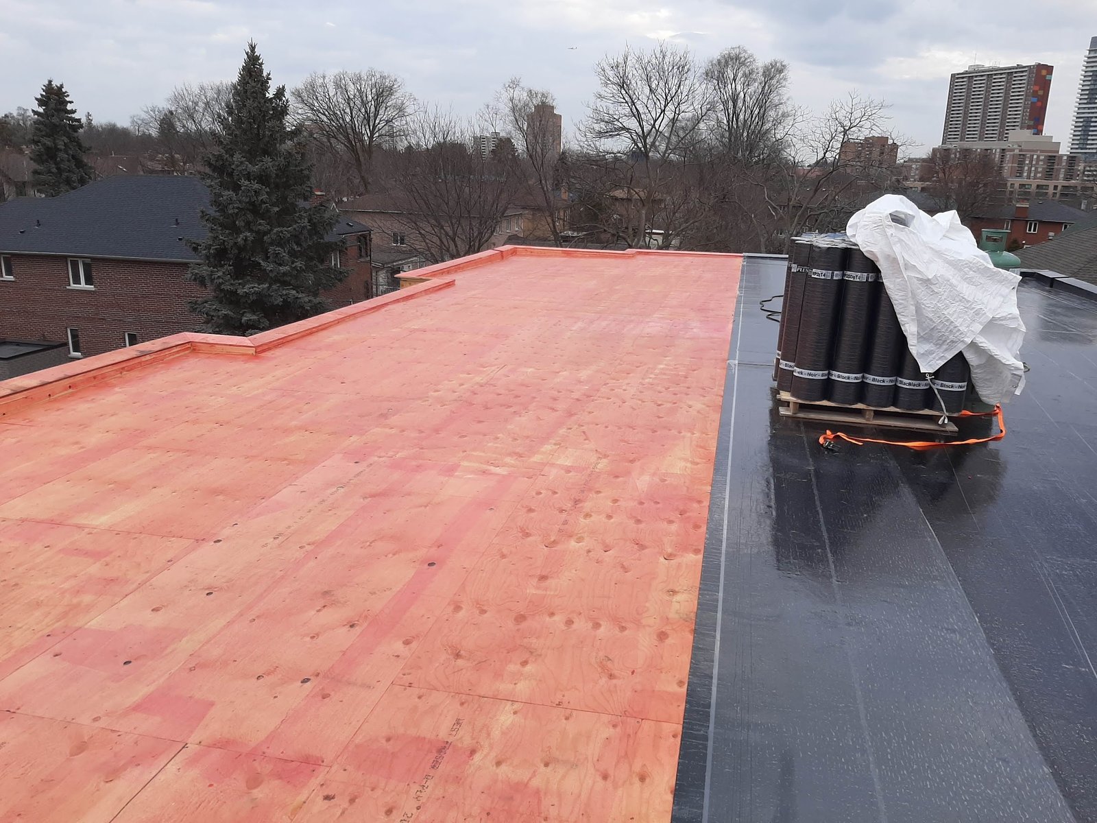 Flat Roof Installation Toronto